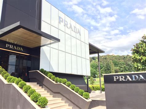 prada leccio fi|The Mall in Florence – Best Outlet shopping in .